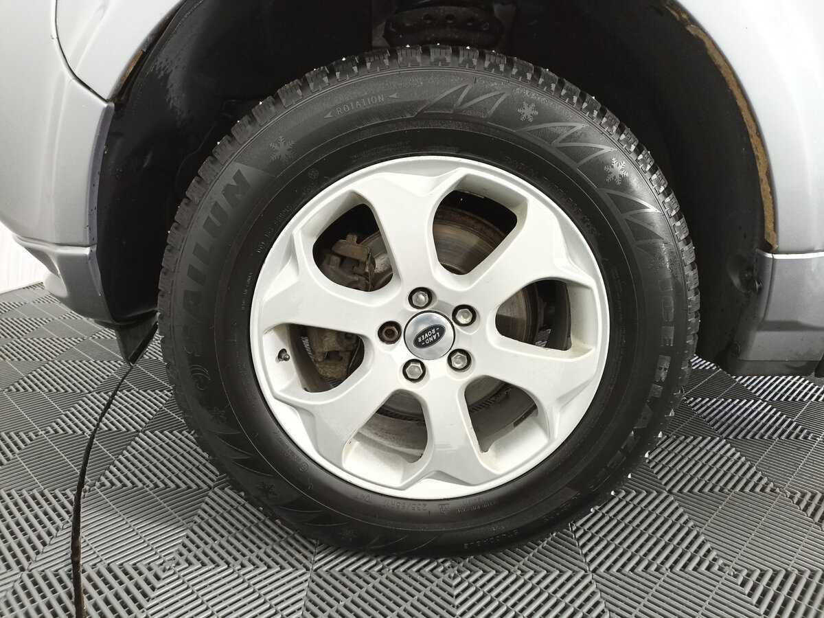 Land Rover Freelander с пробегом — 2012 год. Фото: #17