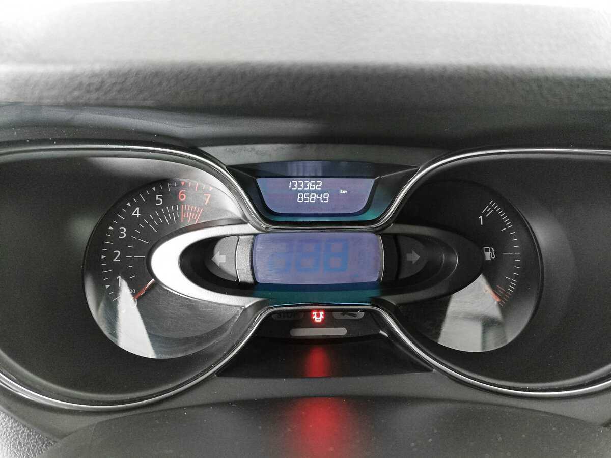 Renault Kaptur с пробегом — 2017 год. Фото: #9