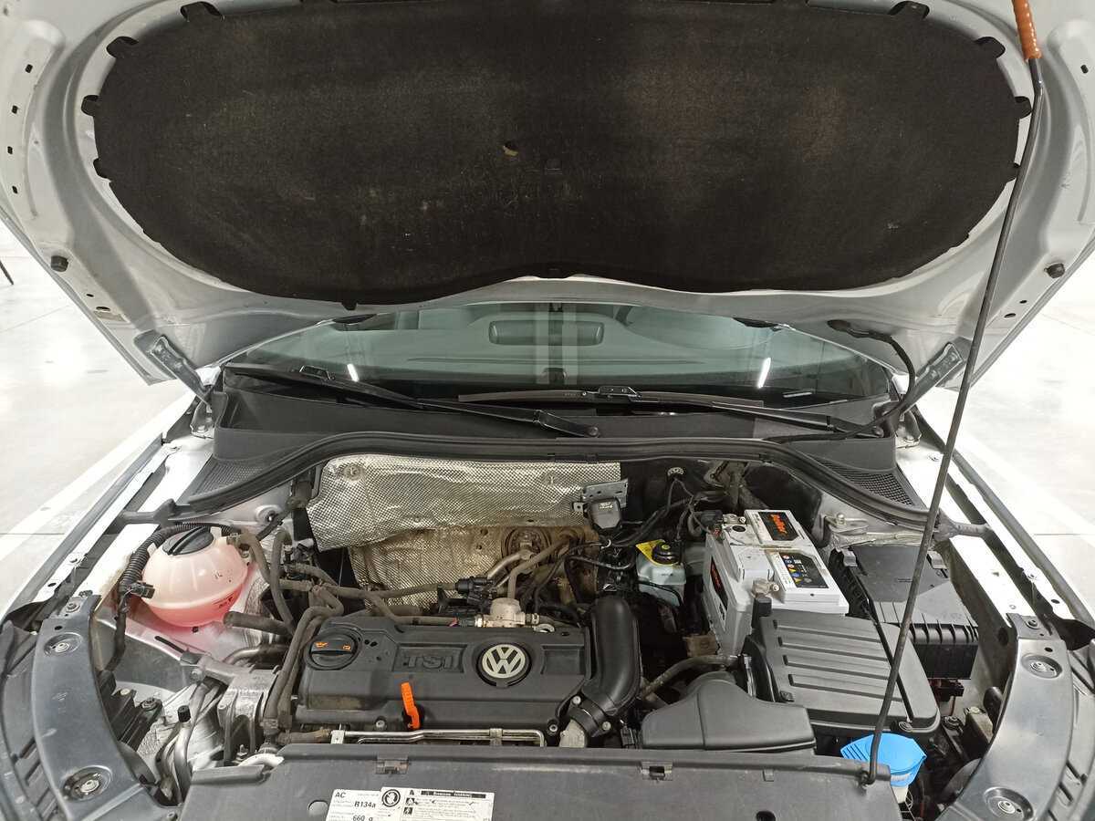 Volkswagen Tiguan с пробегом — 2012 год. Фото: #8