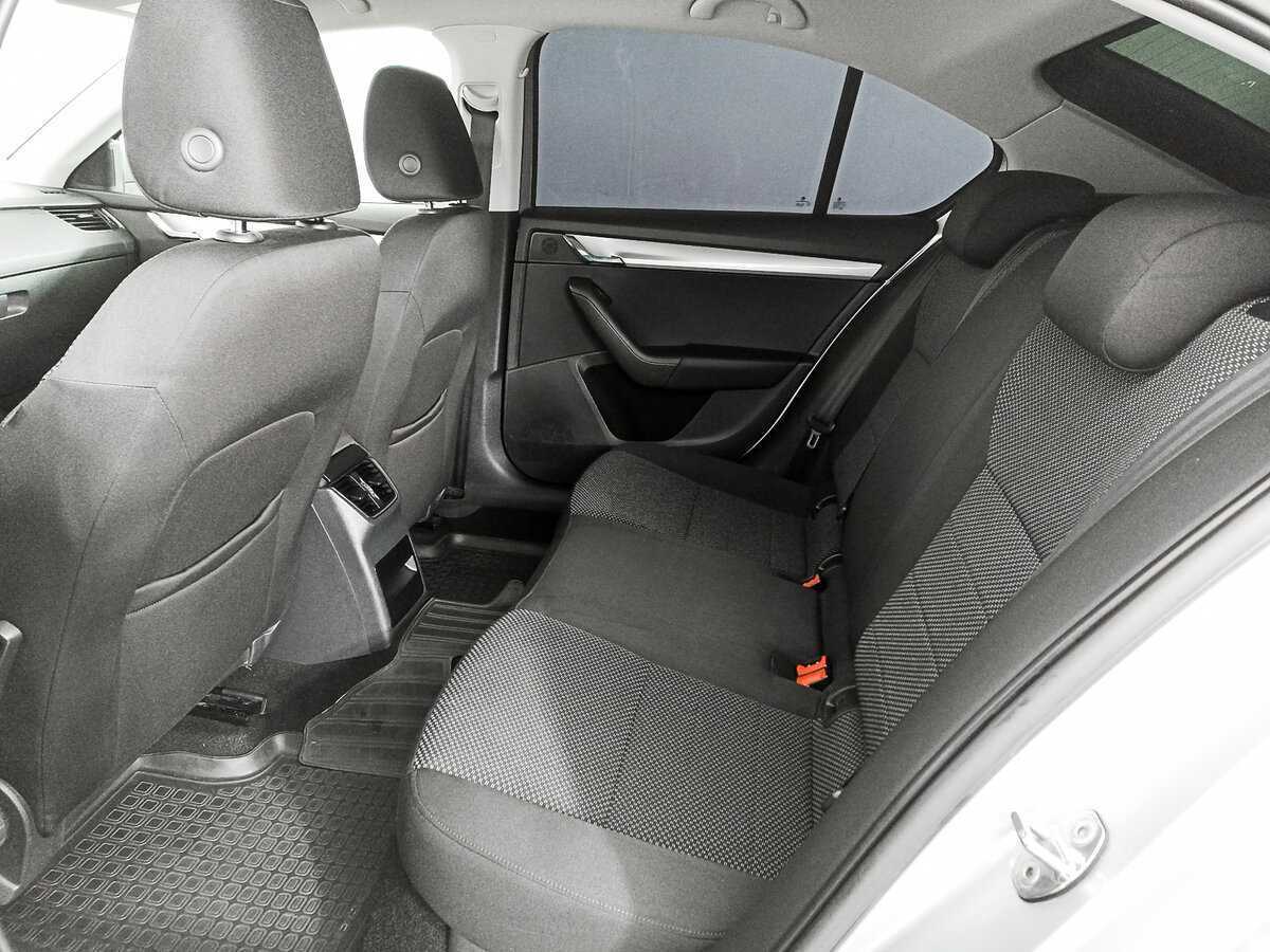 Skoda Octavia с пробегом — 2014 год. Фото: #7
