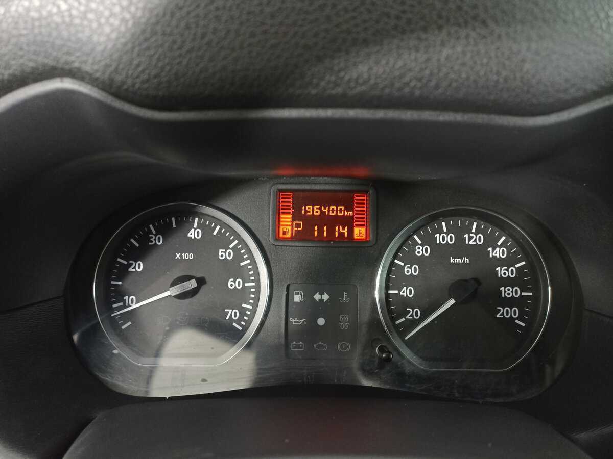 Nissan Terrano с пробегом — 2015 год. Фото: #10