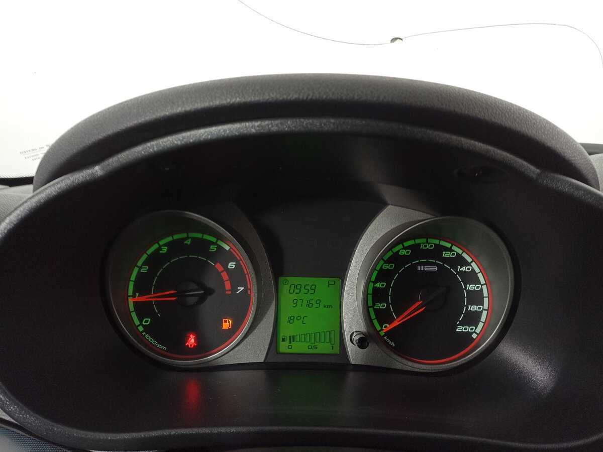 Lada (ВАЗ) Kalina с пробегом — 2013 год. Фото: #12