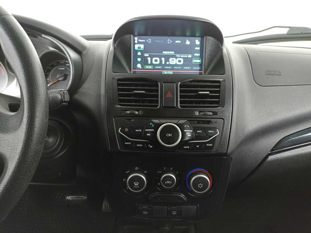 Lada (ВАЗ) Kalina с пробегом — 2013 год. Фото: #14