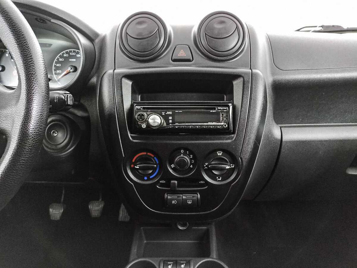 Lada (ВАЗ) Granta с пробегом — 2017 год. Фото: #14