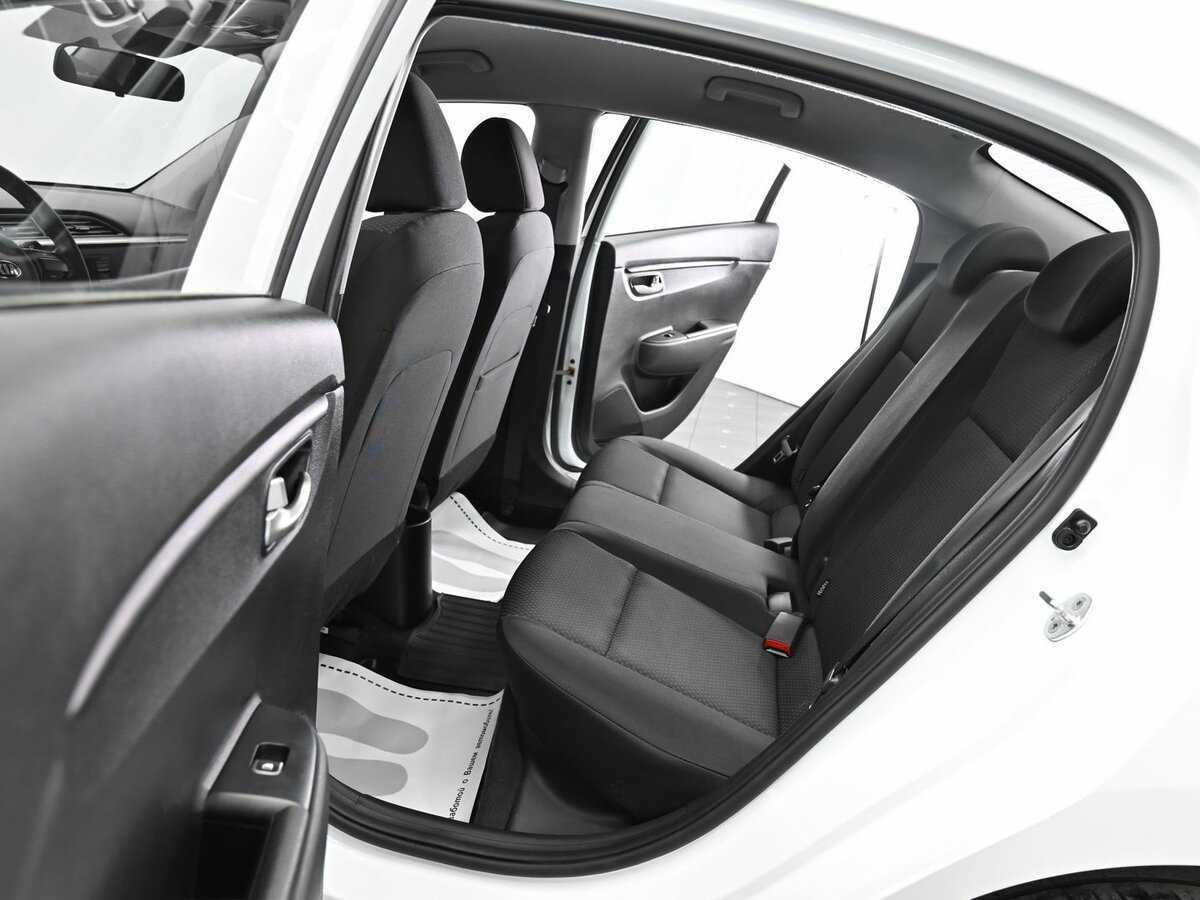 Kia Rio с пробегом — 2020 год. Фото: #13