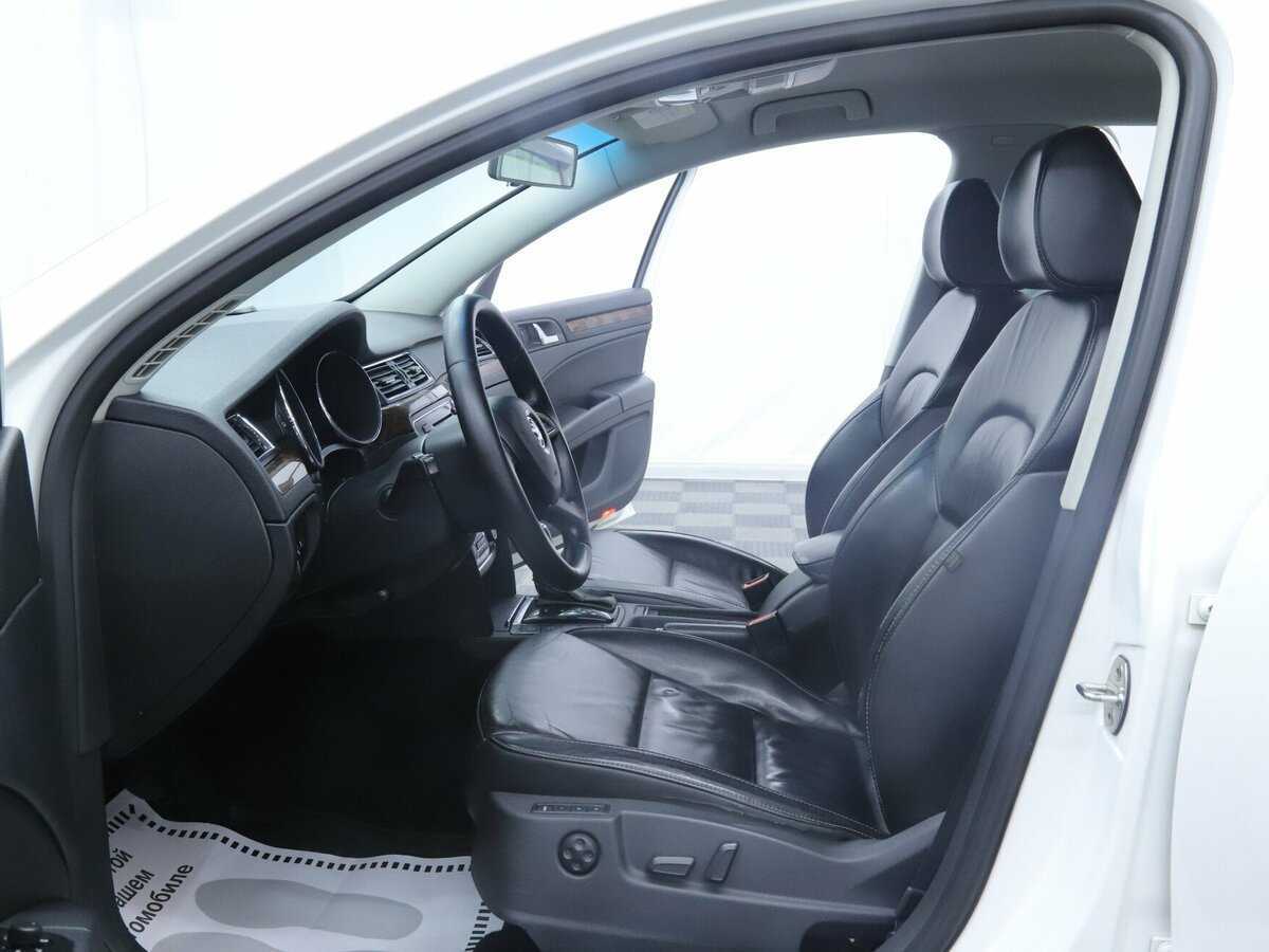 Skoda Superb с пробегом — 2013 год. Фото: #6