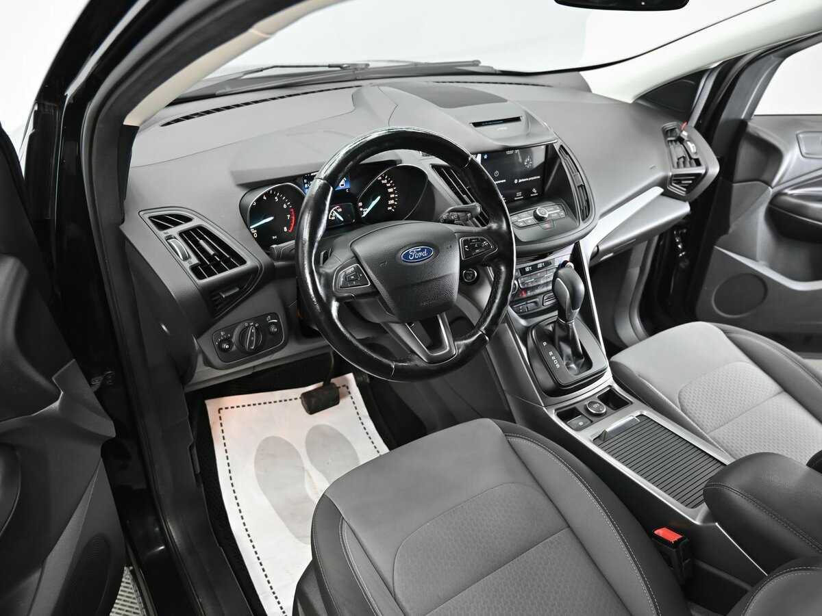 Ford Kuga с пробегом — 2017 год. Фото: #7