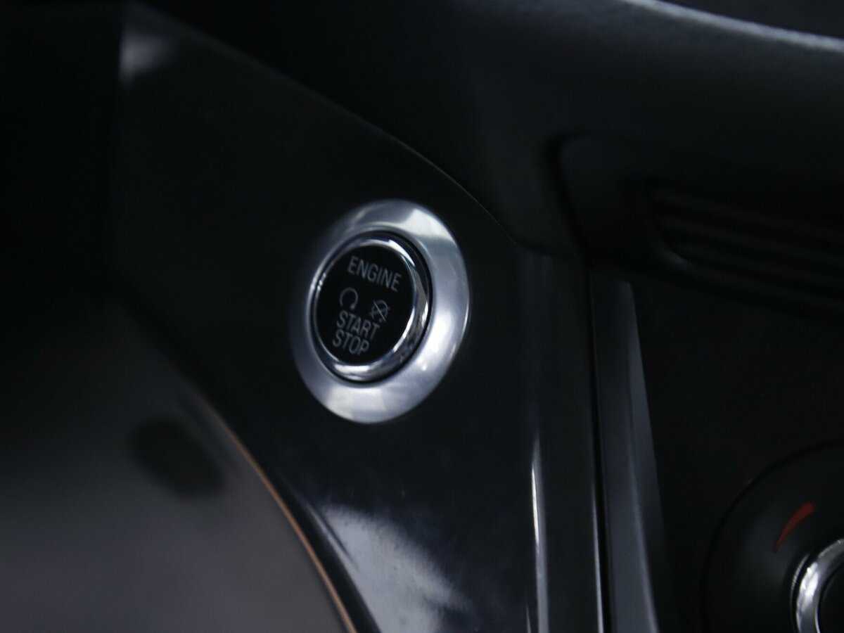 Ford Kuga с пробегом — 2015 год. Фото: #12