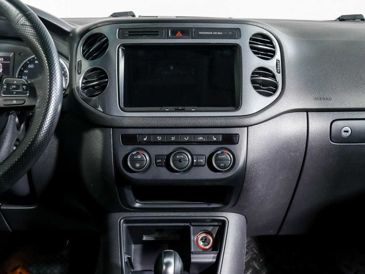 Volkswagen Tiguan с пробегом — 2015 год. Фото: #12