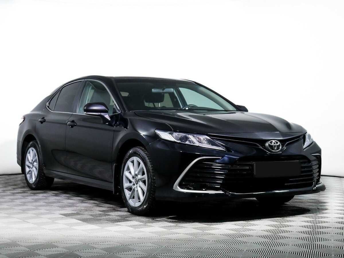 Toyota Camry с пробегом — 2021 год. Фото: #2