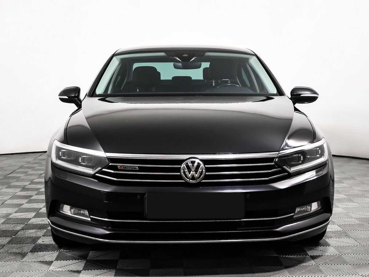 Volkswagen Passat с пробегом — 2018 год. Фото: #1