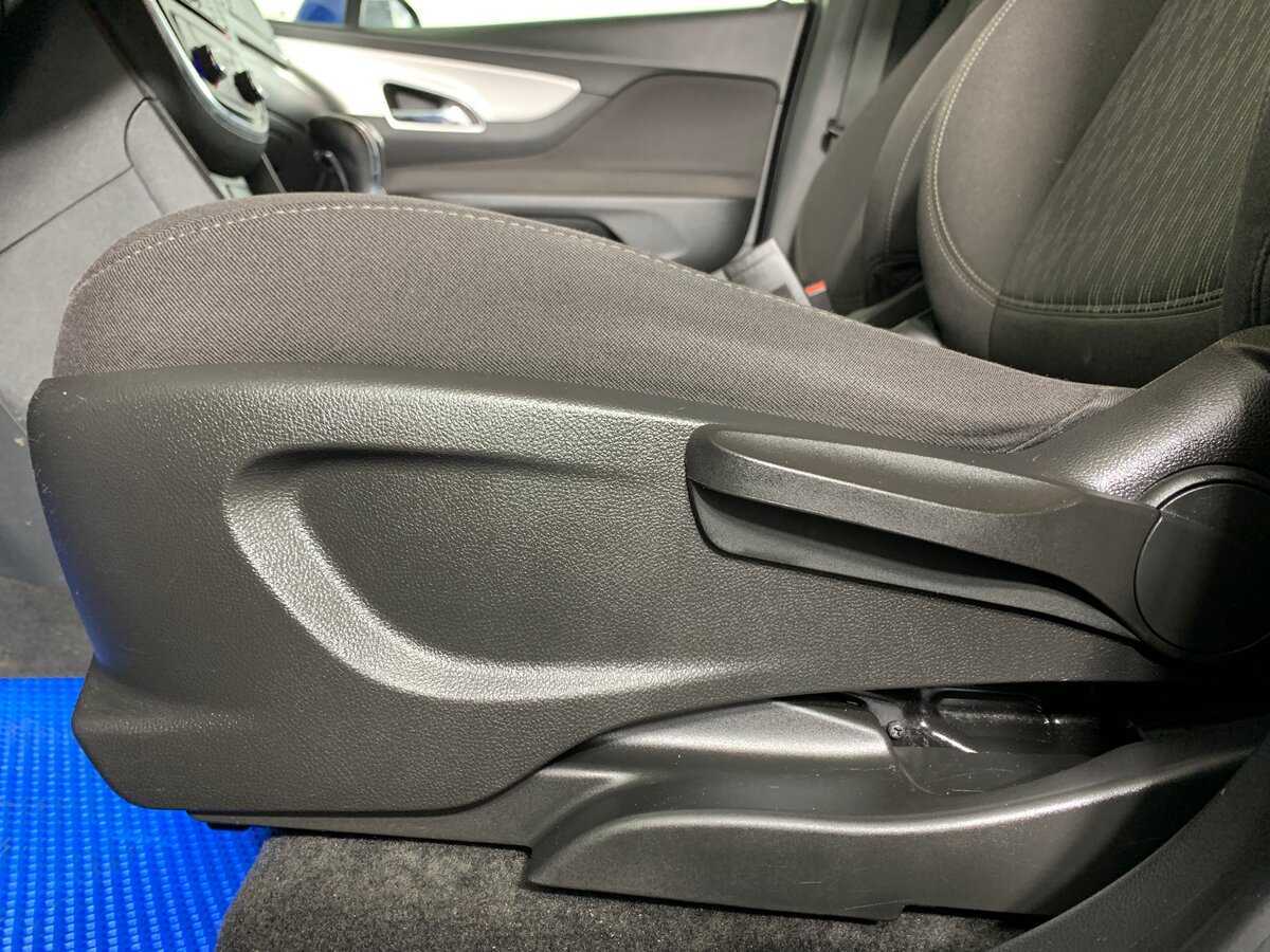 Opel Mokka с пробегом — 2013 год. Фото: #16