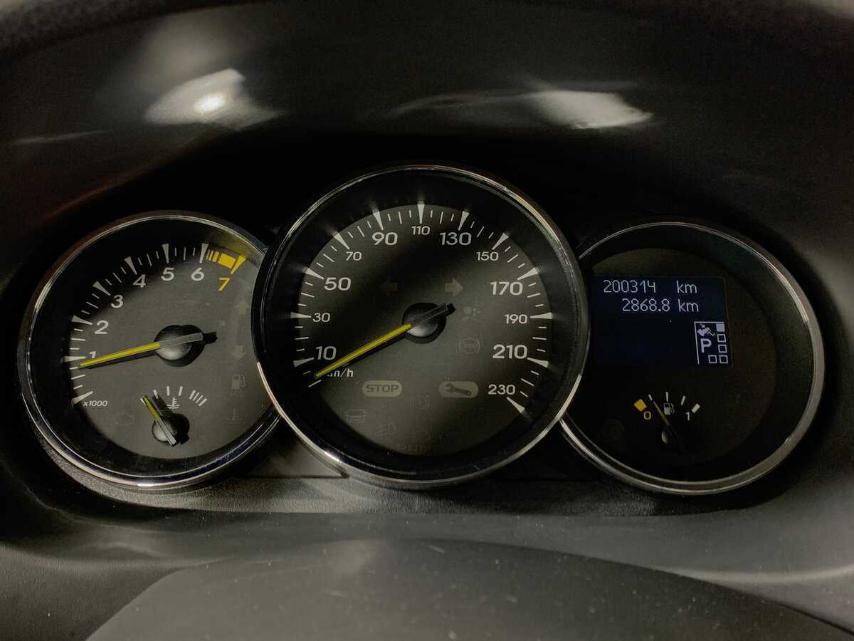 Renault Fluence с пробегом — 2013 год. Фото: #14