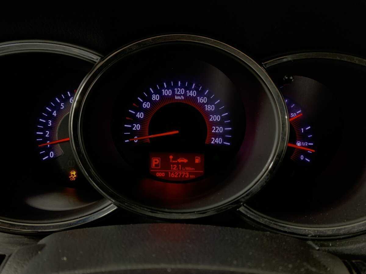 Kia Sorento с пробегом — 2012 год. Фото: #14