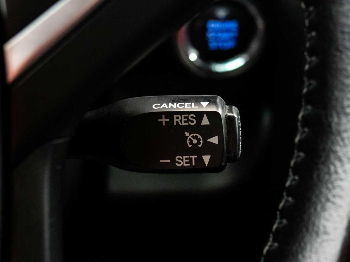 Toyota Camry с пробегом — 2015 год. Фото: #16