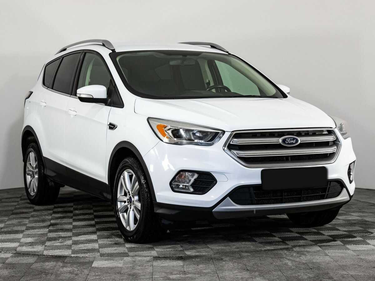 Ford Kuga с пробегом — 2017 год. Фото: #2