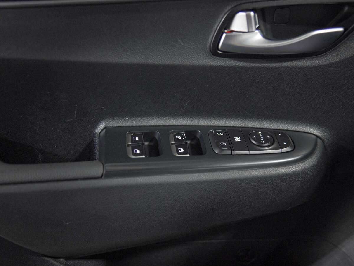 Kia Rio с пробегом — 2018 год. Фото: #14