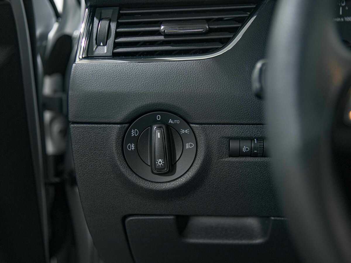 Skoda Octavia с пробегом — 2014 год. Фото: #10