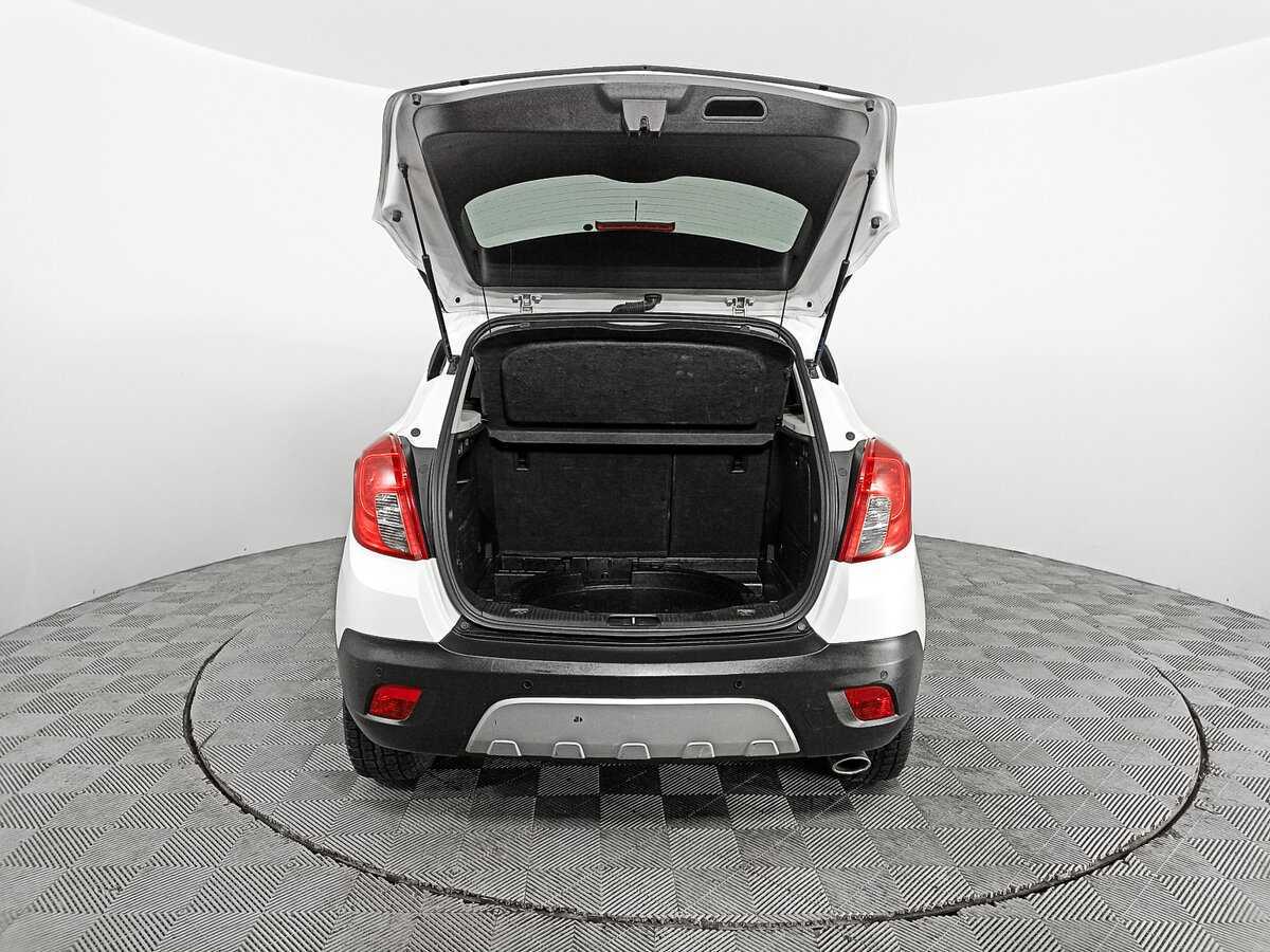 Opel Mokka с пробегом — 2012 год. Фото: #9