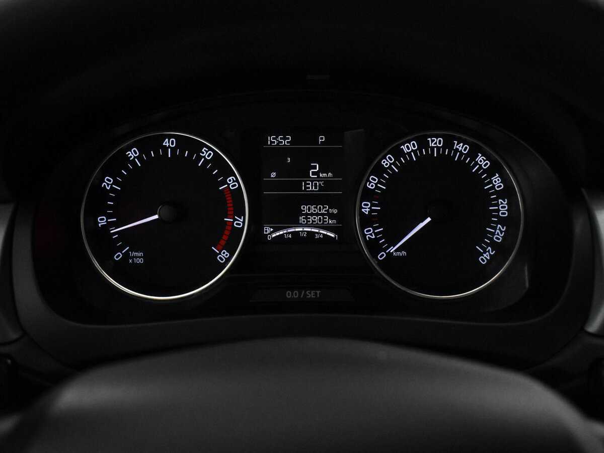 Skoda Rapid с пробегом — 2017 год. Фото: #12