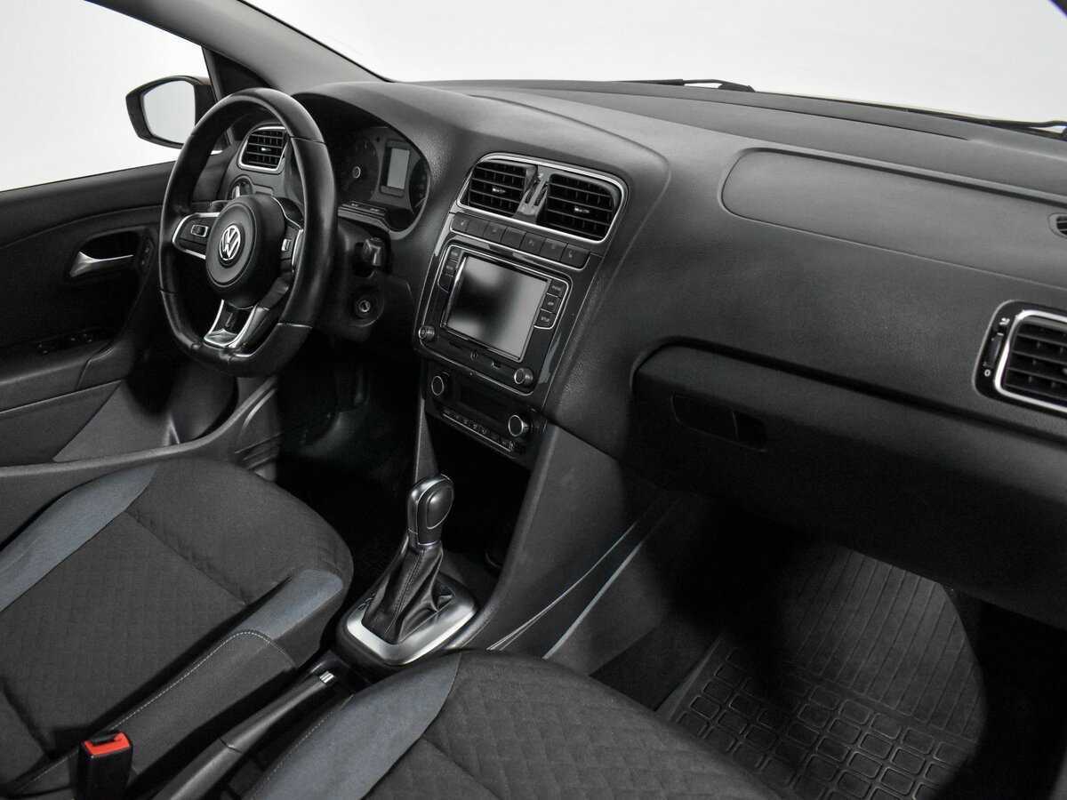 Volkswagen Polo с пробегом — 2019 год. Фото: #11