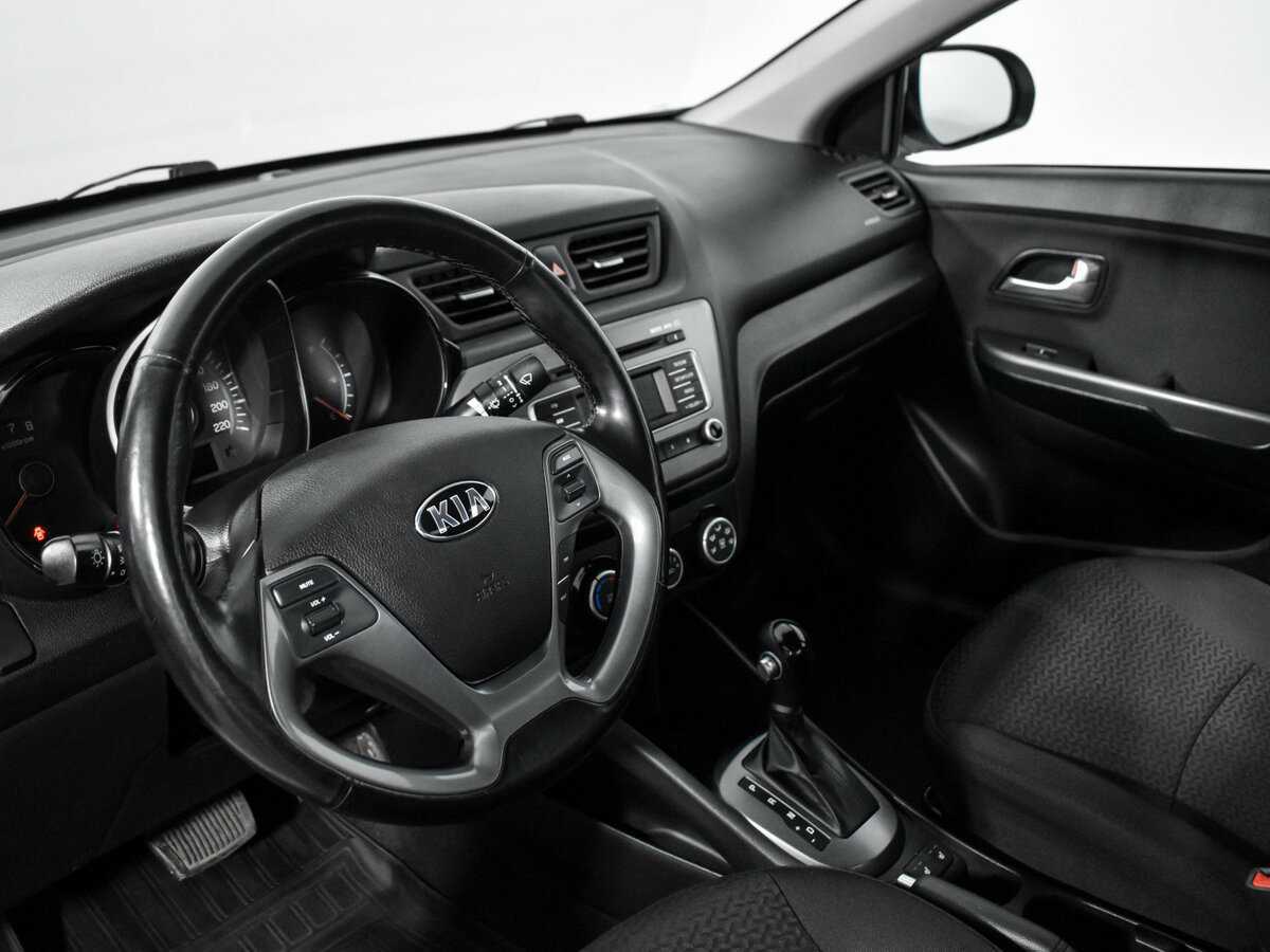 Kia Rio с пробегом — 2016 год. Фото: #8