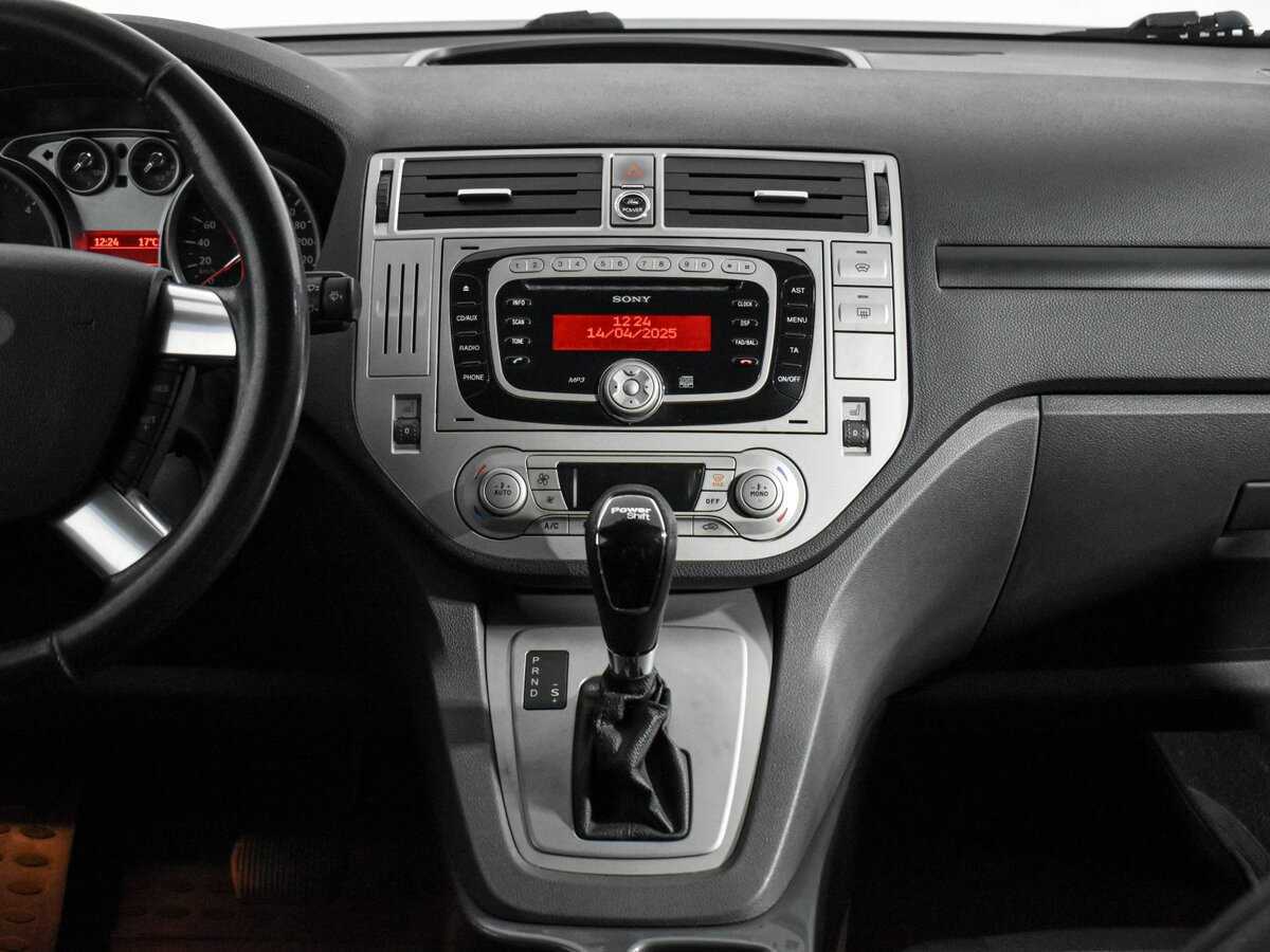 Ford Kuga с пробегом — 2012 год. Фото: #14