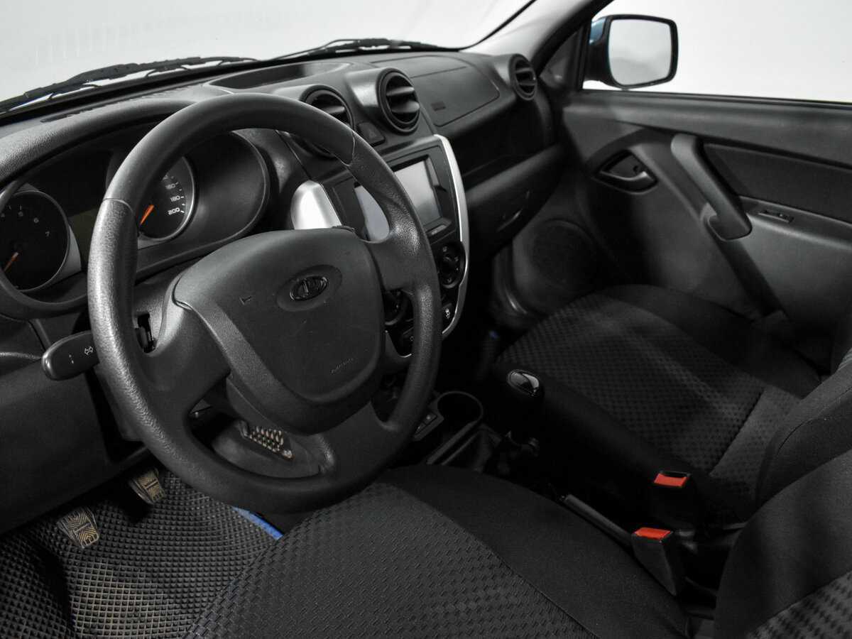 Lada (ВАЗ) Granta с пробегом — 2014 год. Фото: #8