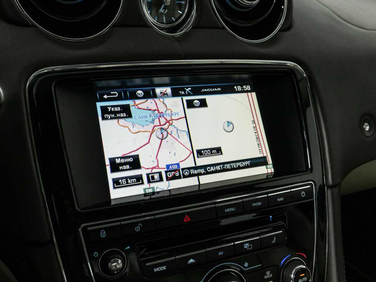 Jaguar XJ с пробегом — 2015 год. Фото: #19