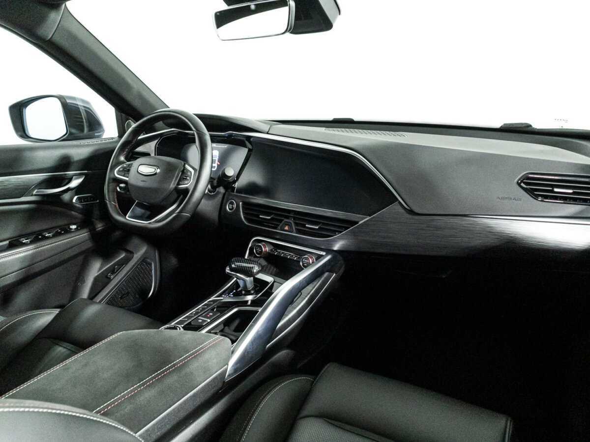 Geely Tugella с пробегом — 2022 год. Фото: #8