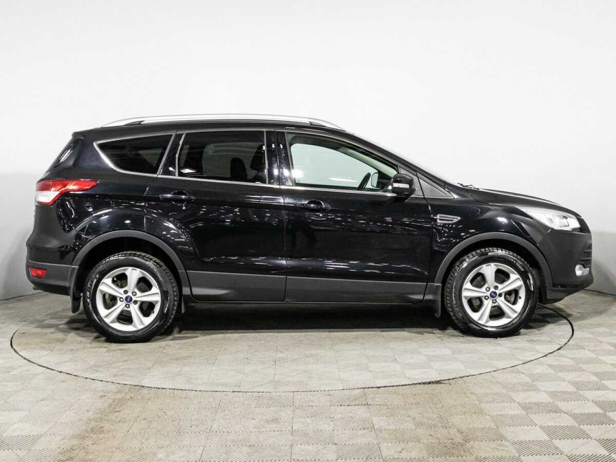 Ford Kuga с пробегом — 2015 год. Фото: #3
