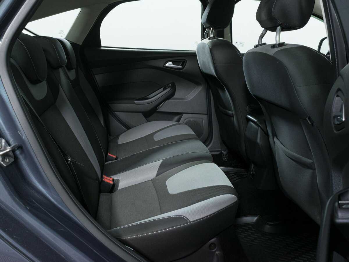 Ford Focus с пробегом — 2012 год. Фото: #9