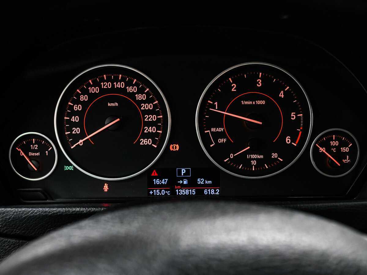 BMW 3 серии с пробегом — 2016 год. Фото: #9