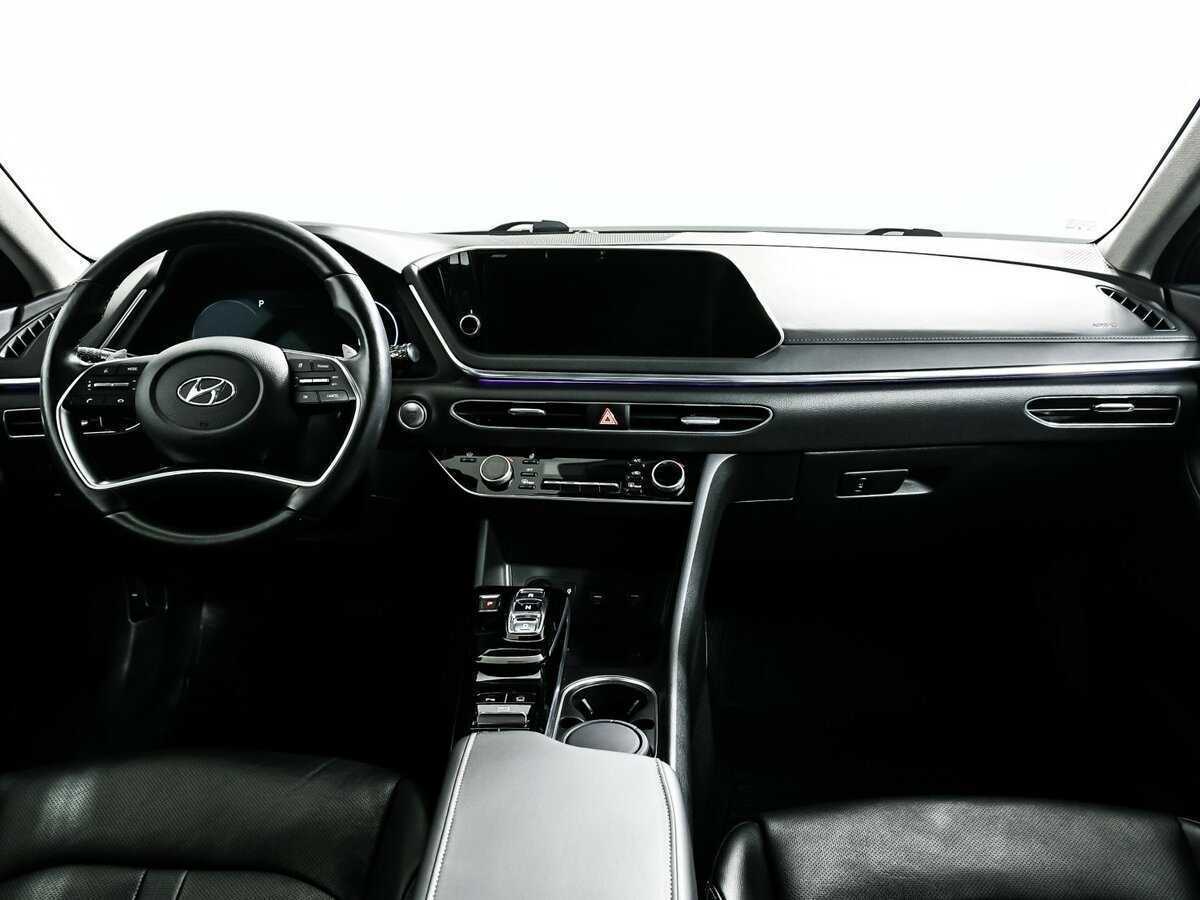 Hyundai Sonata с пробегом — 2021 год. Фото: #10