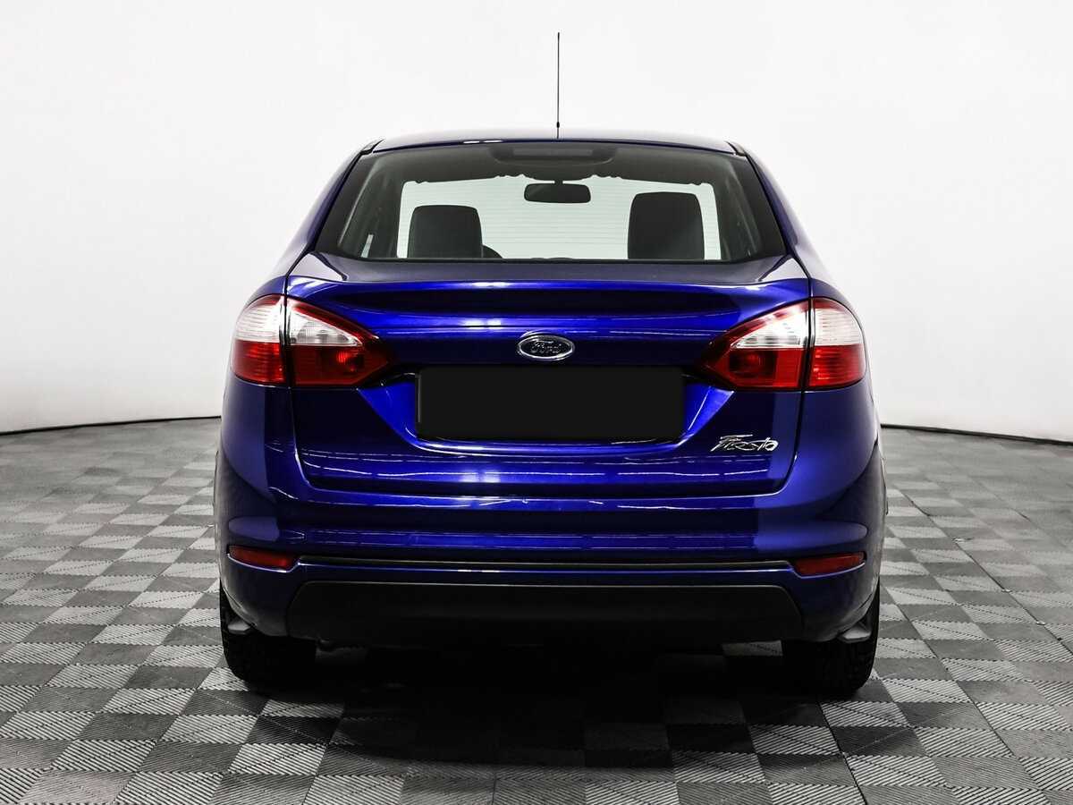 Ford Fiesta с пробегом — 2015 год. Фото: #5