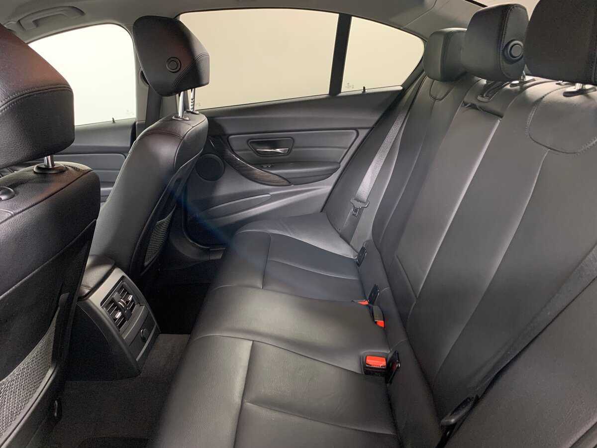 BMW 3 серии с пробегом — 2013 год. Фото: #18