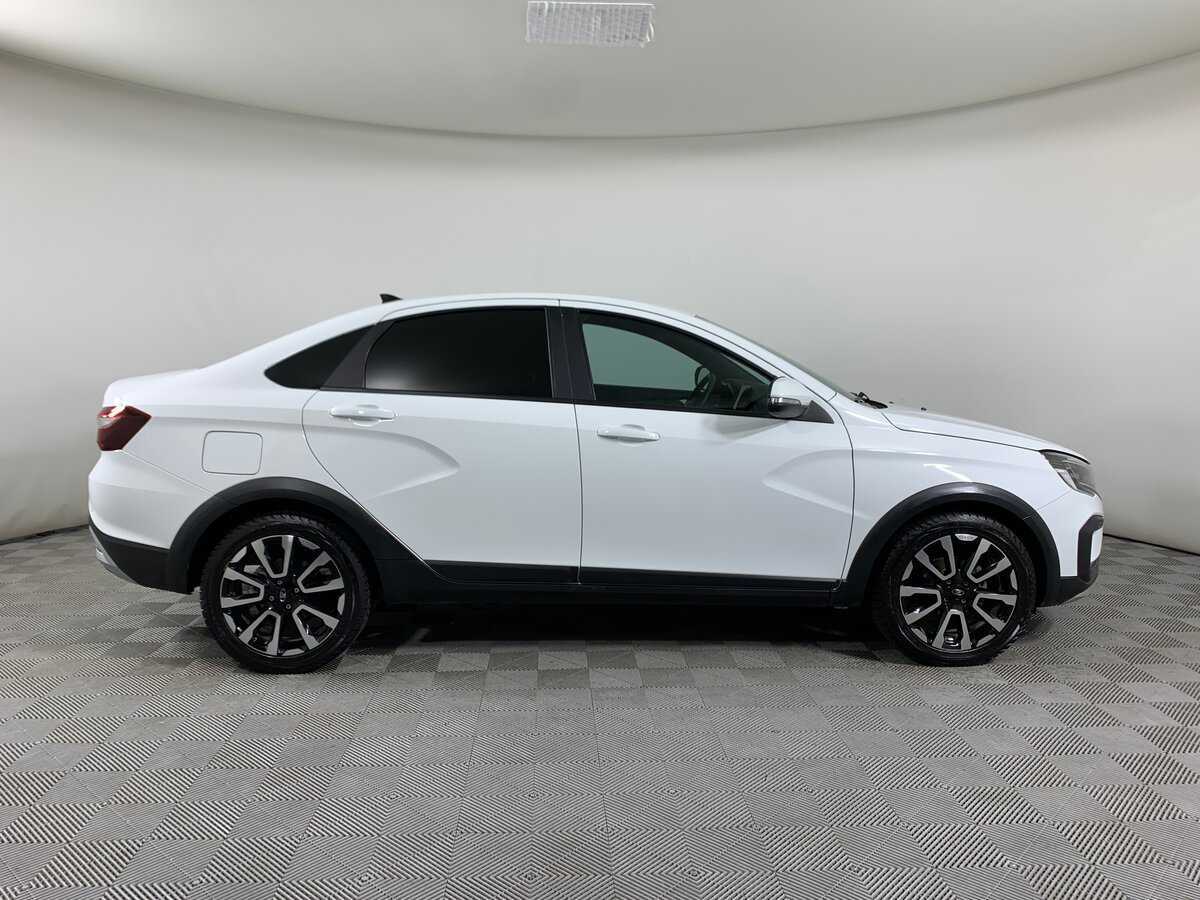 Lada (ВАЗ) Vesta с пробегом — 2023 год. Фото: #3