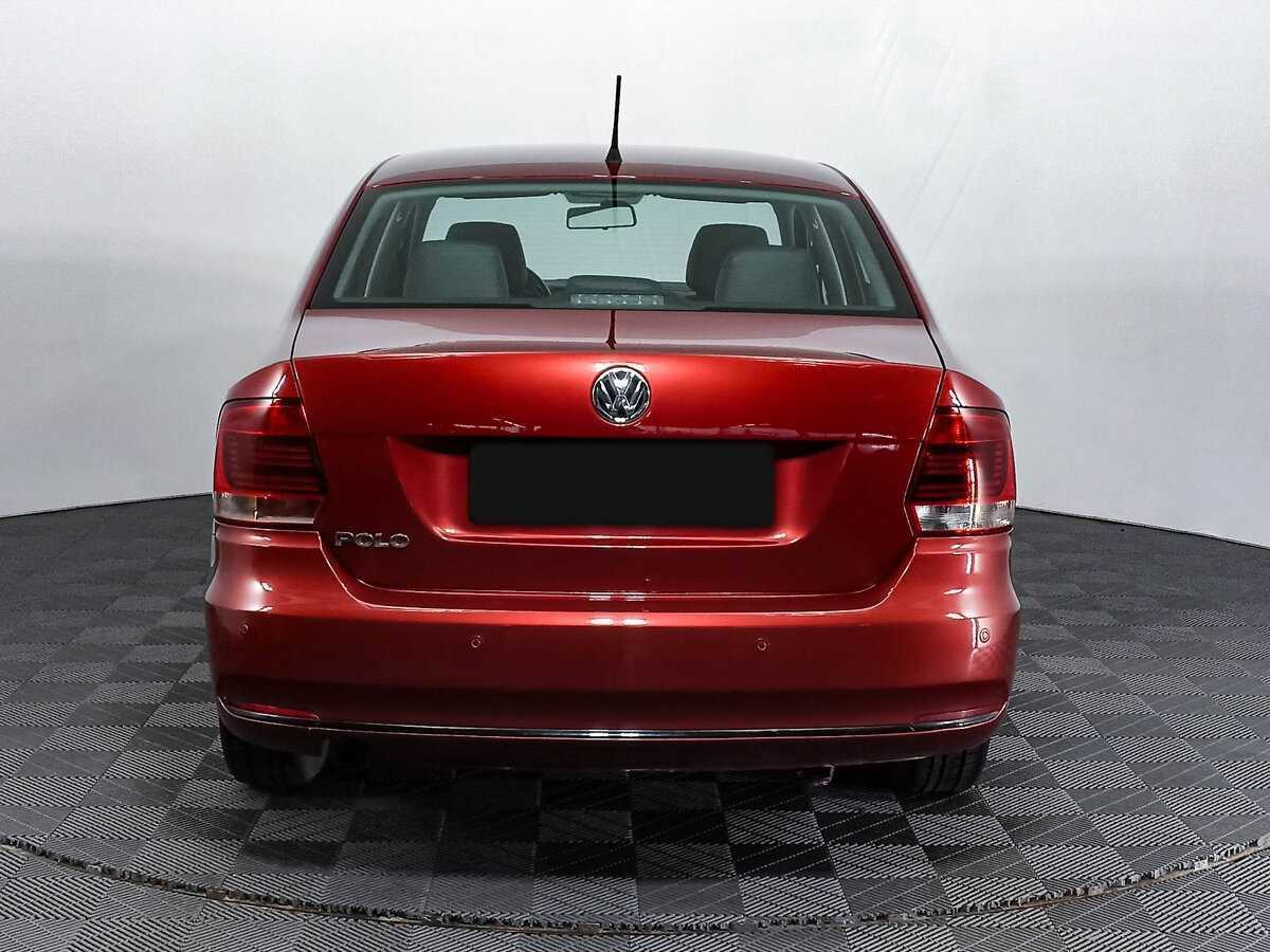 Volkswagen Polo с пробегом — 2016 год. Фото: #5