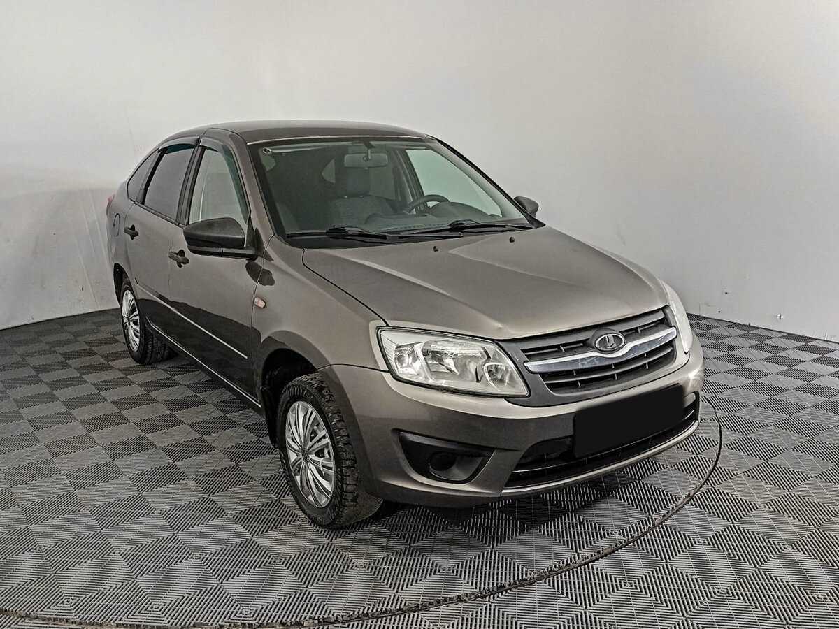 Lada (ВАЗ) Granta с пробегом — 2016 год. Фото: #2