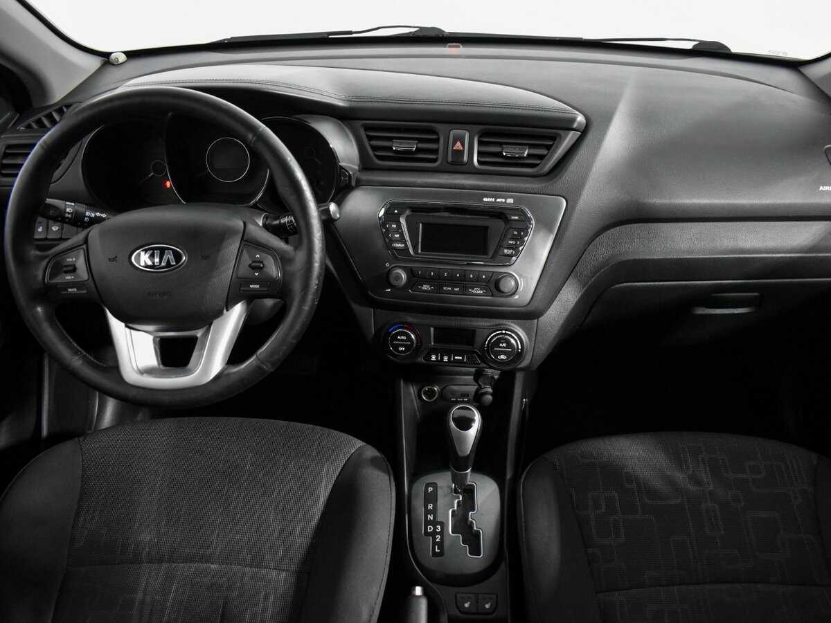 Kia Rio с пробегом — 2013 год. Фото: #14