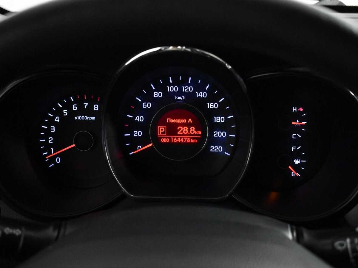 Kia Rio с пробегом — 2013 год. Фото: #17