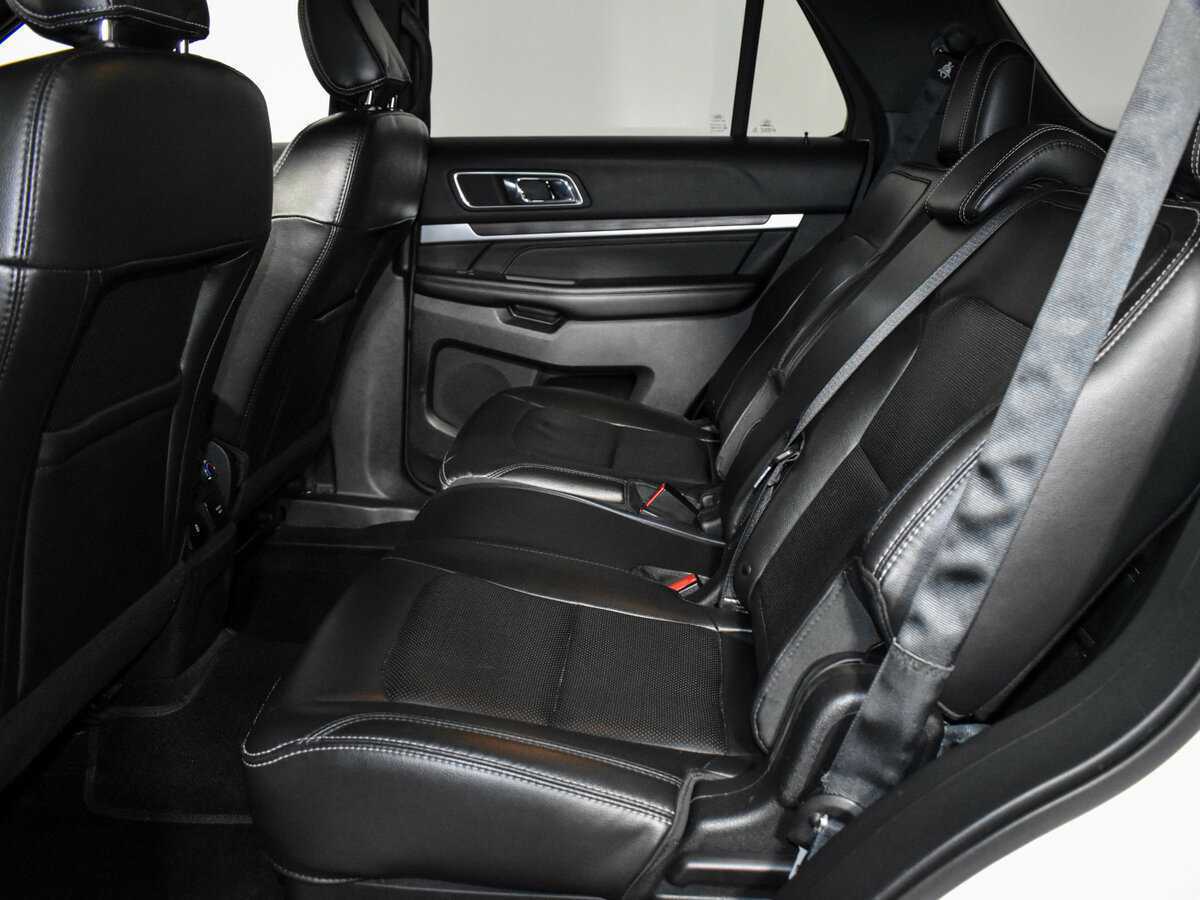 Ford Explorer с пробегом — 2018 год. Фото: #14