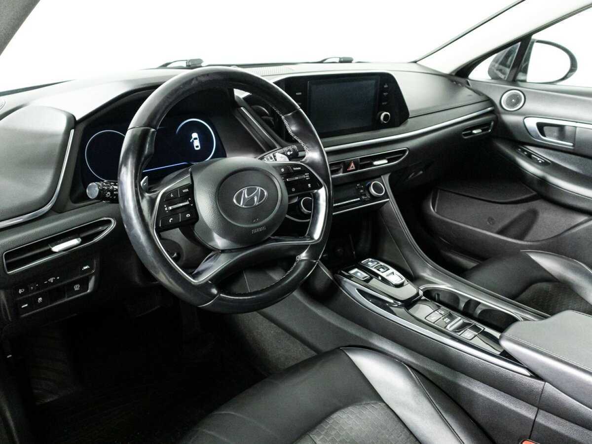 Hyundai Sonata с пробегом — 2020 год. Фото: #10