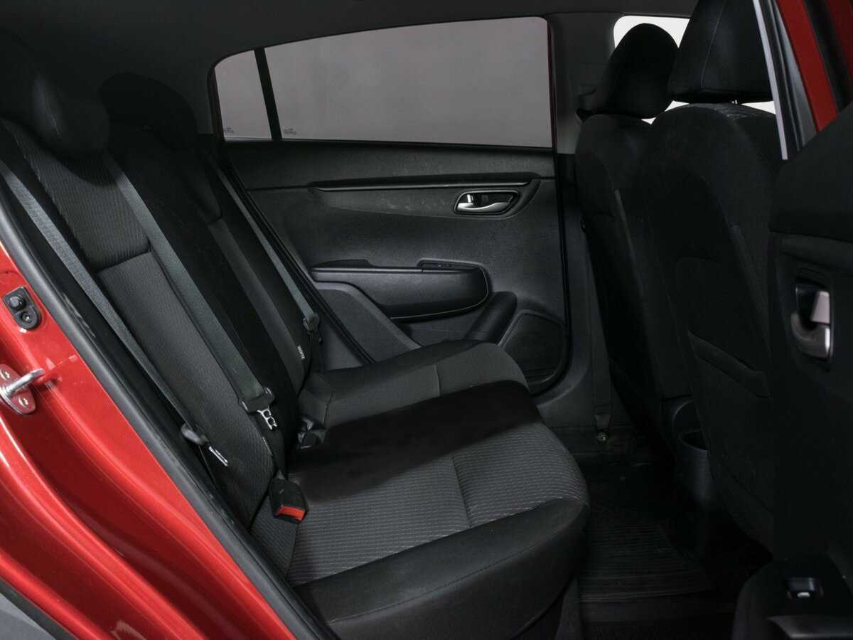 Kia Rio с пробегом — 2018 год. Фото: #9