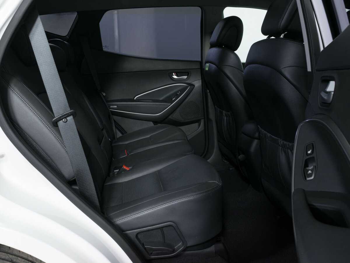 Hyundai Santa Fe с пробегом — 2017 год. Фото: #9