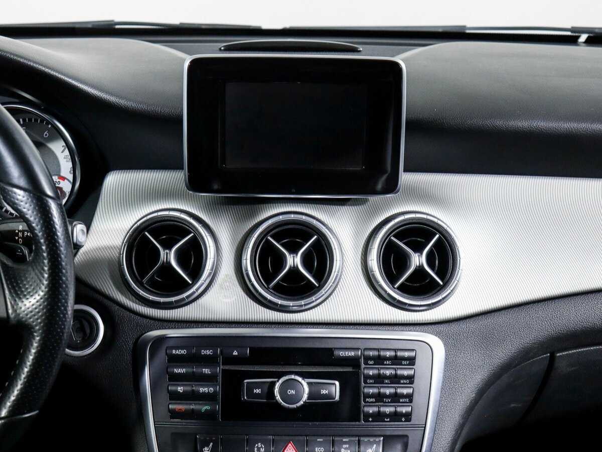 Mercedes-Benz CLA с пробегом — 2014 год. Фото: #9