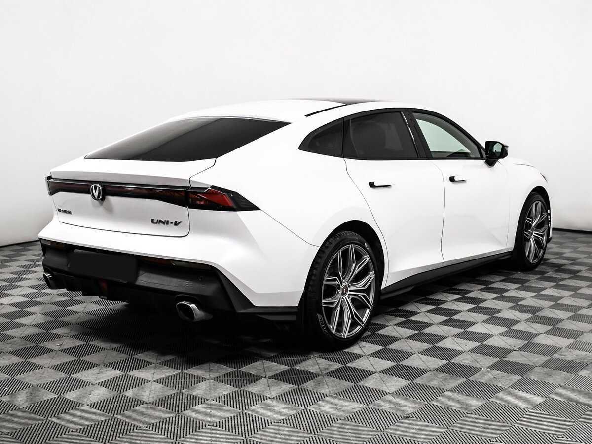 Changan UNI-V с пробегом — 2023 год. Фото: #4