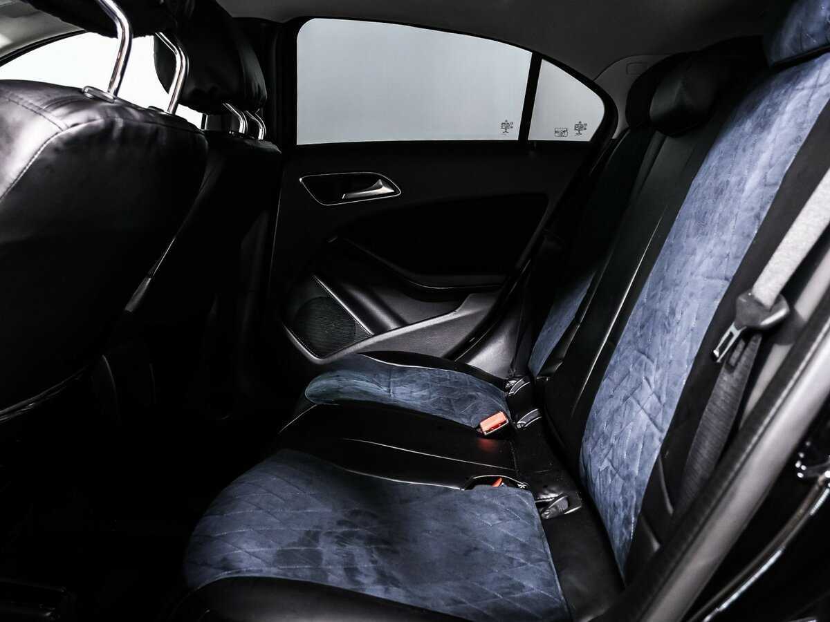 Mercedes-Benz A-Класс с пробегом — 2017 год. Фото: #12