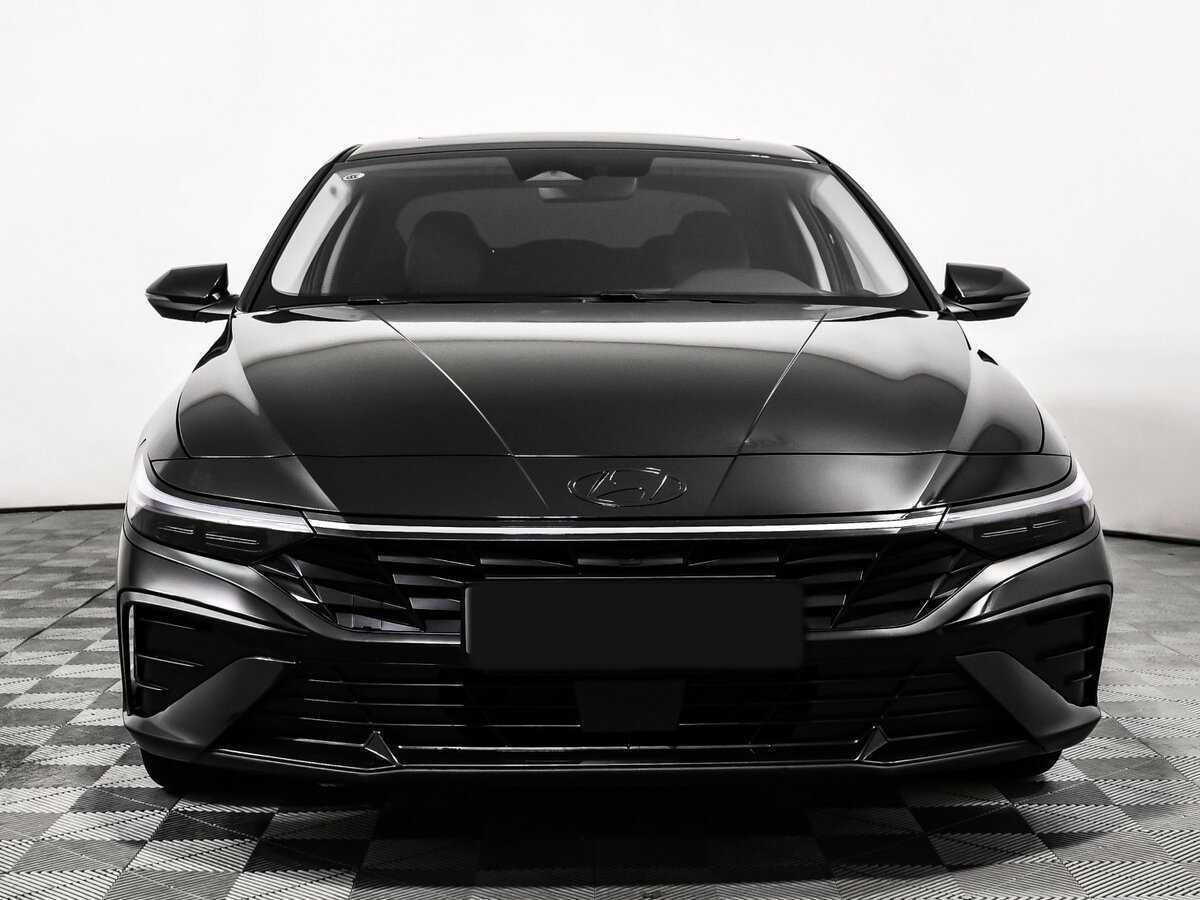 Hyundai Elantra с пробегом — 2024 год. Фото: #1