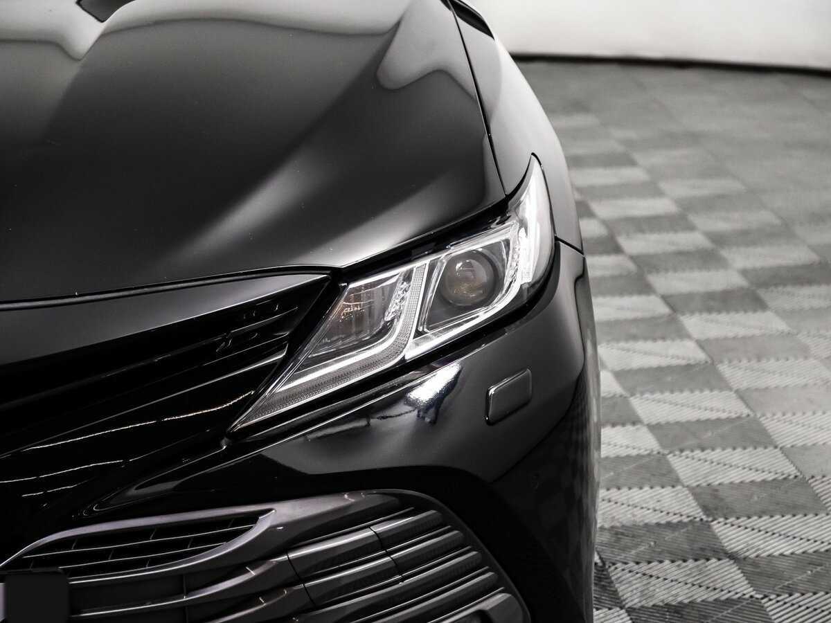 Toyota Camry с пробегом — 2018 год. Фото: #14